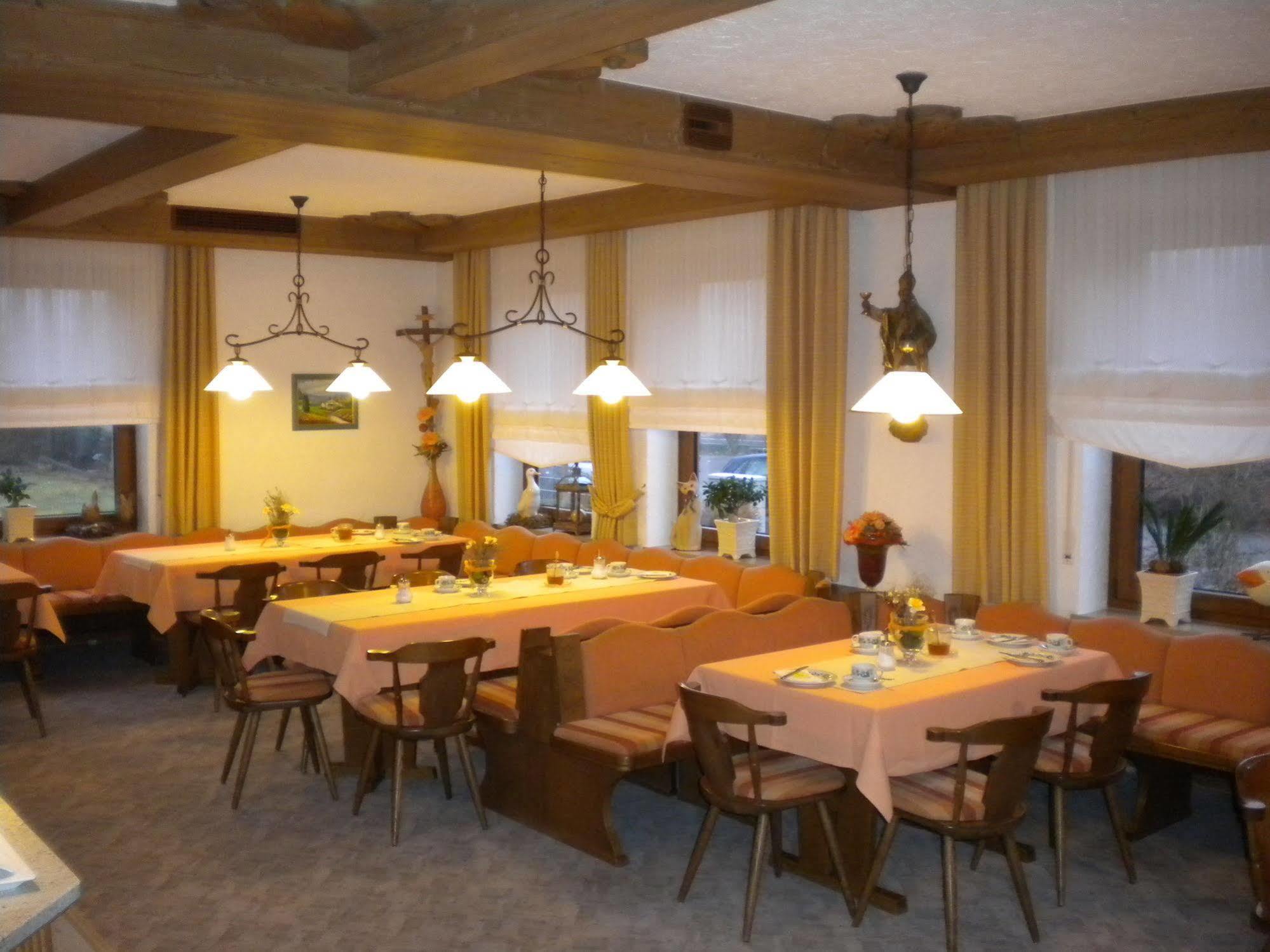 Hotel Garni Illertal Altenstadt  Exterior photo